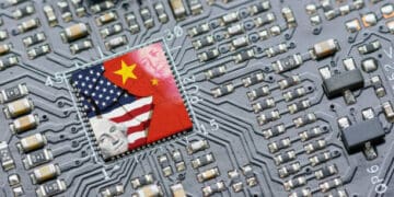 Circuit board with fractured US and China flags; APEC summit cooperation. - Supply Chain News