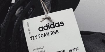 Adidas YZY Foam RNR shoes with size tag showing size 10. - Supply Chain News