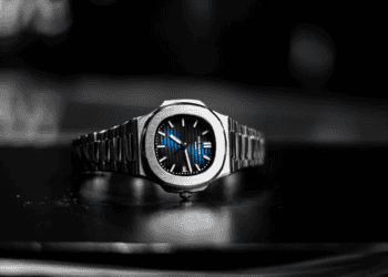 Stainless steel Patek Philippe Nautilus replica watch with blue dial. - Supply Chain News