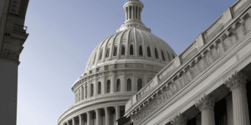 The U.S. capitol building is in the background.