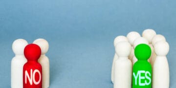 A group of Chinese people with the word no next to them, expressing their opposition to additional tariffs on Taiwanese goods.