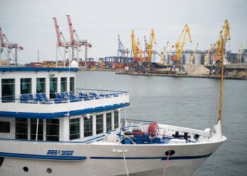 Nippon Yusen Halts Red Sea Operations Amid Increased Regional Tensions