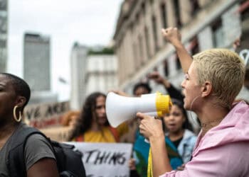 Strike at DHL Express US Air Hub Amid Holiday Season