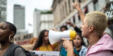 Strike at DHL Express US Air Hub Amid Holiday Season