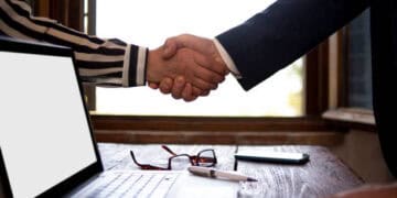 Vietnam and UK Aim to Strengthen Strategic Partnership and Trade Ties