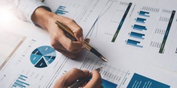 EU Reports €158 Billion Trade Surplus with U.S. in 2023, Led by Petroleum and Pharmaceuticals Imports