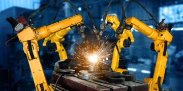 Taiwanese Tech Sector Expands Globally Amid Supply Chain Diversification