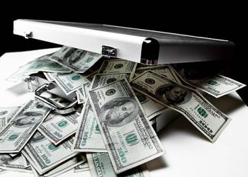 Airline Industry Involved in Transporting Large Sums of Cash