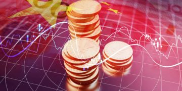 Luxury Goods Giant Kering Issues Profit Warning Amidst Decline in Gucci Sales in China