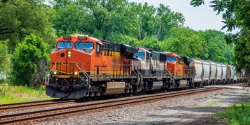 Canadian Rail Workers Consider Strike Over Safety Concerns