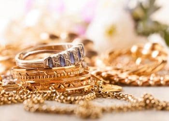 Jeweler Faces Charges for Alleged Neglect of Anti-Money Laundering Measures