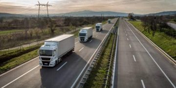 Study Highlights Challenges and Strategies for Women in Trucking Industry