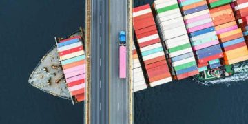 Managing Risk and Decarbonisation in the Supply Chain