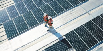 Solar Panel Manufacturers Request Retroactive Duties Amid Import Surge