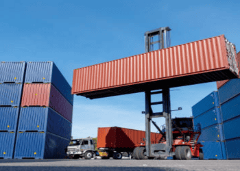 China's Exports Grow 7% in July, Falling Short of Forecasts; Imports Gain Momentum