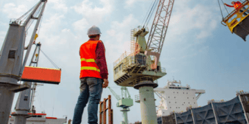 US Port Strike Ends, but Supply Chain Disruptions Persist