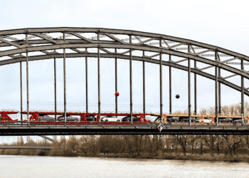 Indian Logistics Market Poised to Reach US$ 159.54 Billion by FY28