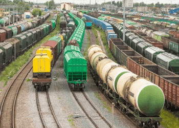 Railways DFCCIL Expands Long-Haul Train Operations