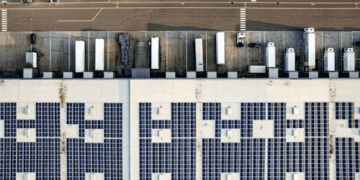 Chinese Solar Manufacturers Reduce Production in Vietnam Amid U.S. Tariffs