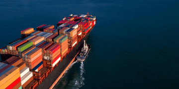 Vietnam Becomes an Important Choice for Supply Chain Diversification and Risk Management (1)