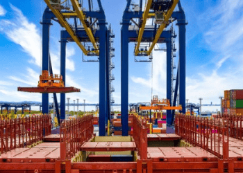 US Firms Ramp Up Imports Amid Concerns Over Potential Tariffs