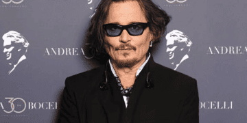 Johnny Depp Alerts Fans to Online Impersonation Scams