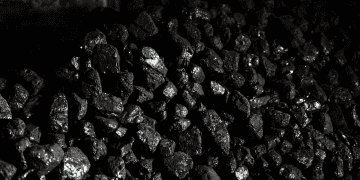 India's Coal Imports Drop by 3.1% from April to October 2024, Even as Power Generation Grows