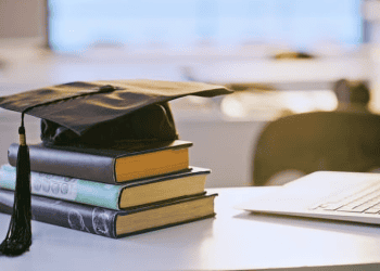 Nippon Express Group Promotes Maritime Industry Education through Scholarships