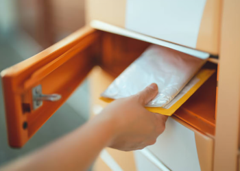 PHLPost Boosts Delivery Services with New Trucks