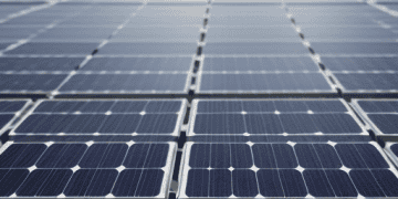 India's-Solar-Cell-and-Module-Imports-Decline-in--irst-ight-Months-of-2024-25