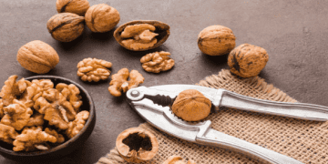 Chile Expands Walnut Exports to India as Kashmiri Industry Faces Challenges