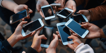 Global Smartphone Market Projected to Grow Amid China's Android Expansion and Trade Tariffs