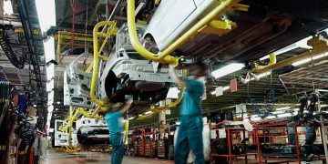 U.S. Considers Easing Auto Tariffs to Support Domestic Carmakers