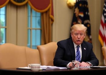 Trump-Addresses-Challenges-in-Tariff-Policy