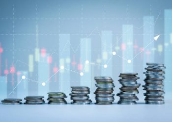 UK Private Sector Growth Shows Modest Recovery Amid Ongoing Tariff Pressures