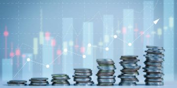 UK Private Sector Growth Shows Modest Recovery Amid Ongoing Tariff Pressures