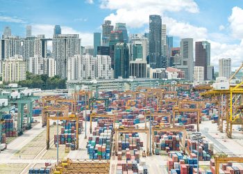 U.S. Tariff Revenues Rise Sharply, Prompting Economic Debate