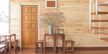 Trump Unveils Tariffs on Timber, Furniture; Pfizer Secures Deal