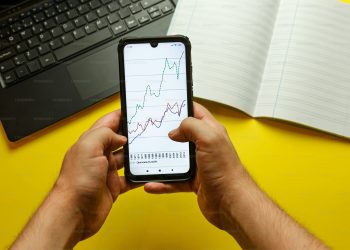 LTL Pricing Index Hits Record High in Q4 as Carriers Flex Pricing Power