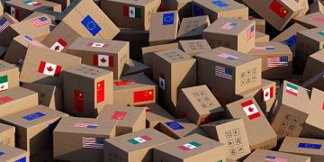 U.S. Futures Decline Following New Global Tariff Announcement