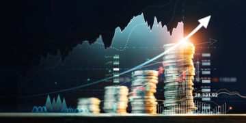 Inflation, Spending, and Markets Signal Mixed Economic Trends