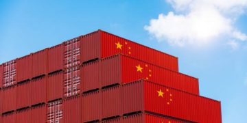 China Expands Container Logistics Capacity