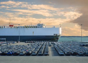 US Considers Higher Tariffs on Canadian Auto Imports